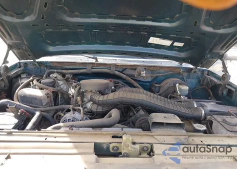 1996 Ford F250 z USA, uszkodzony, nr VIN 2FTHF25H6TCA11156